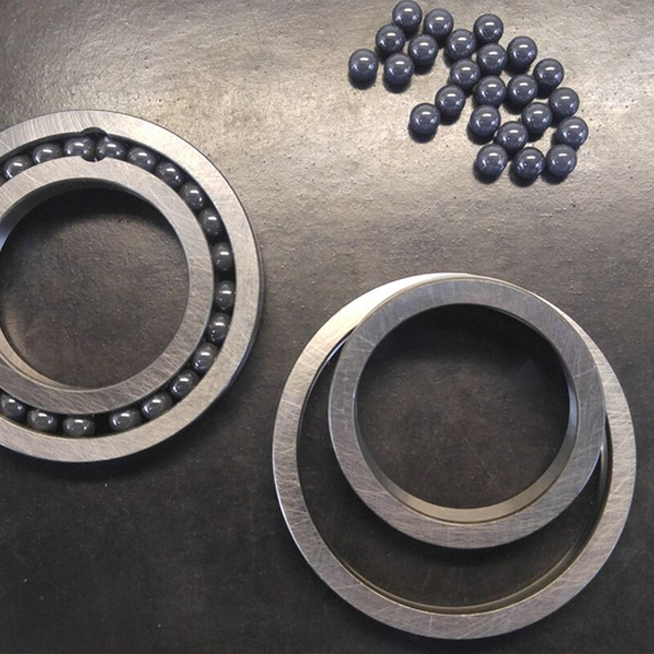 Full complement Bearing